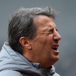 重庆绝处逢生逆颓势 大连人失上岸机会陷入泥潭