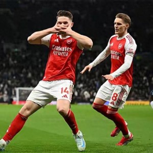 开云-等了22年，阿森纳这次真要靠这个“冷面杀手”夺冠？|克雷斯|托特纳姆热刺|北伦敦德比|约克雷斯|枪手_新浪体育_新浪新闻