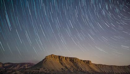 赢球排面超足，赛后常州市委书记、市长为常州队将士送花祝贺